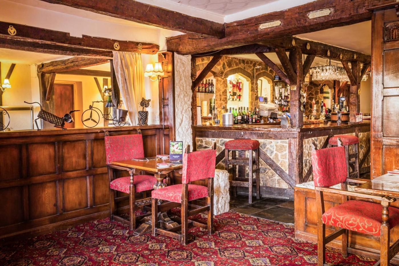 The Down Inn Бриджнорс Экстерьер фото